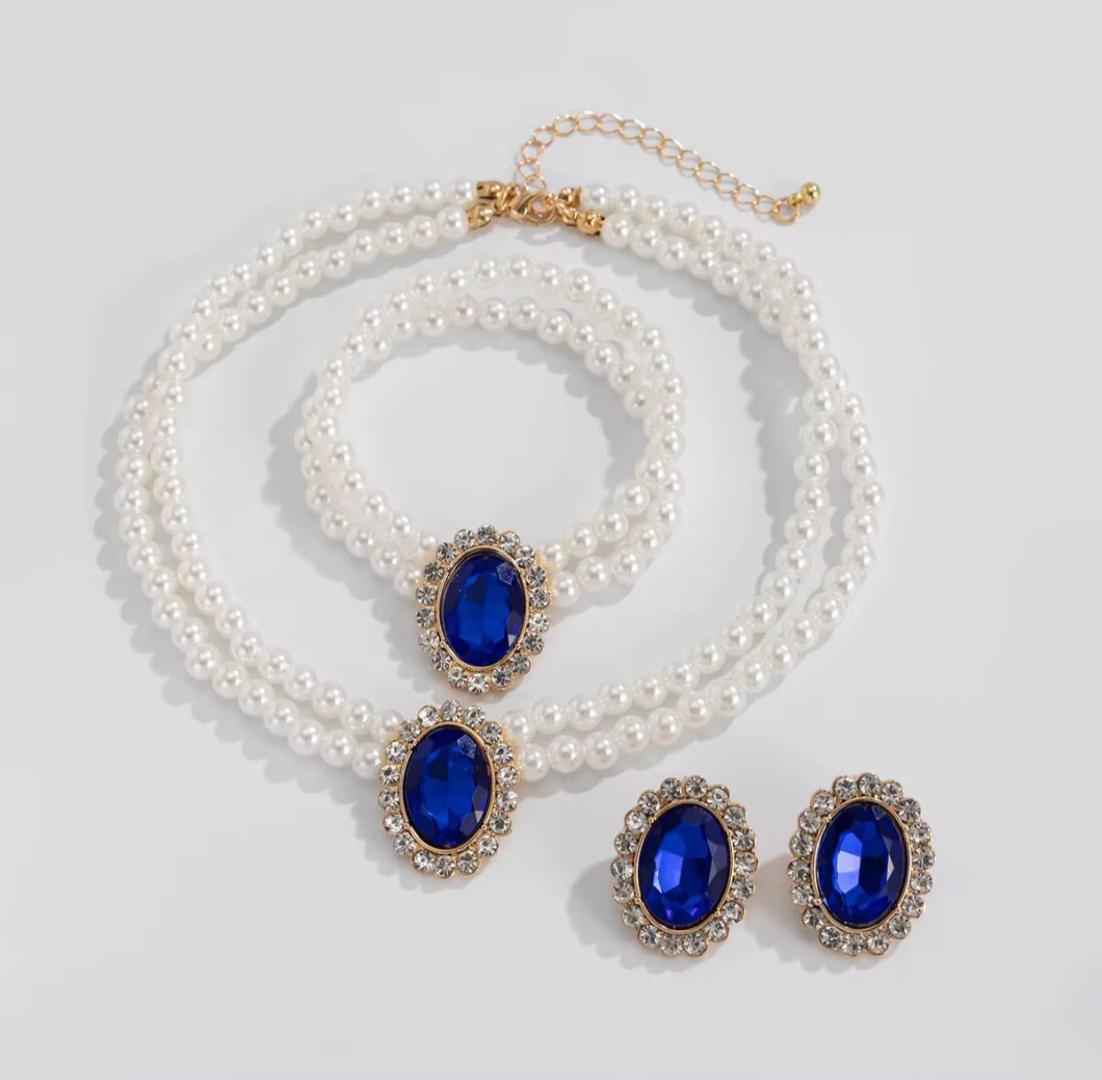 🤍✨ 3PC Double-Layered Pearl Jewellery Set – Classy & Timeless

💰 KES [Insert Price]

Add a touch of elegance to every outfit with this stunning pearl set.

💎 Includes:
✨ Earrings – Classic pearl st