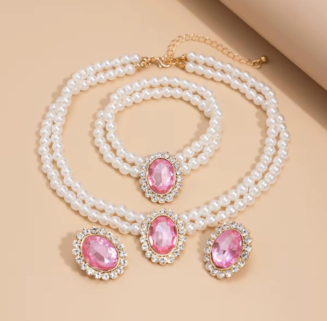 🤍✨ 3PC Double-Layered Pearl Jewellery Set – Classy & Timeless

💰 KES [Insert Price]

Add a touch of elegance to every outfit with this stunning pearl set.

💎 Includes:
✨ Earrings – Classic pearl st