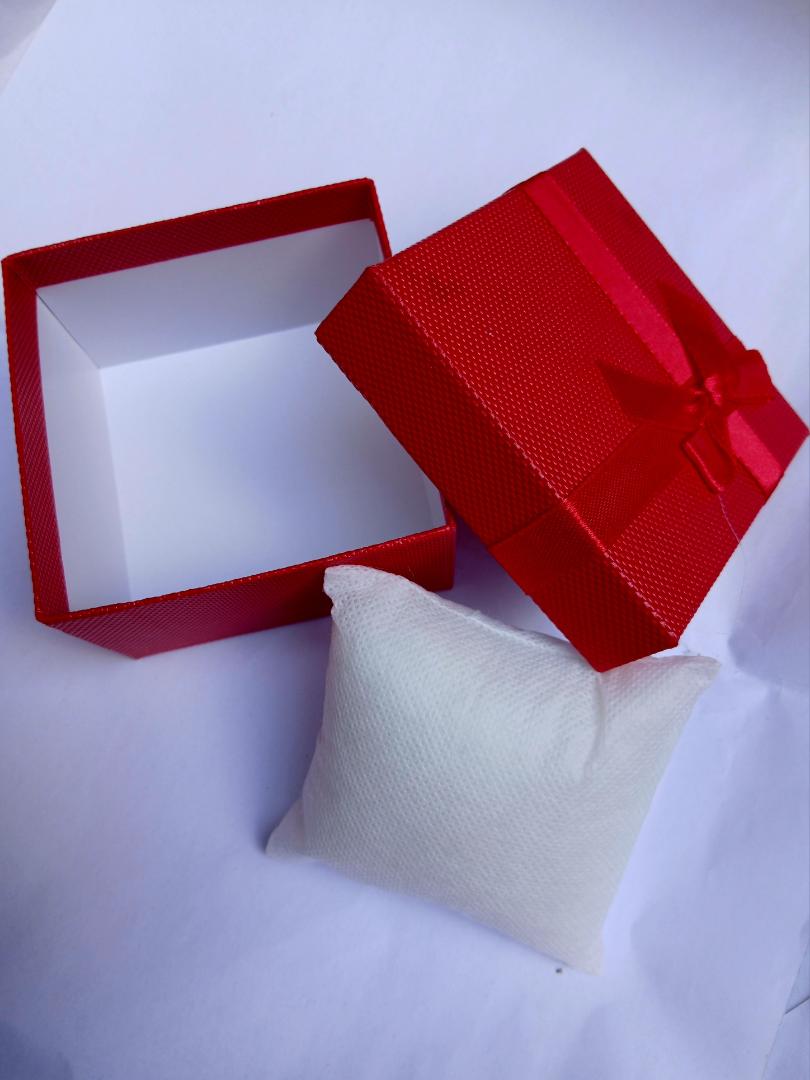 Elegant Gift Box with Bow – Perfect for Watches, Jewelry & Special Occasions