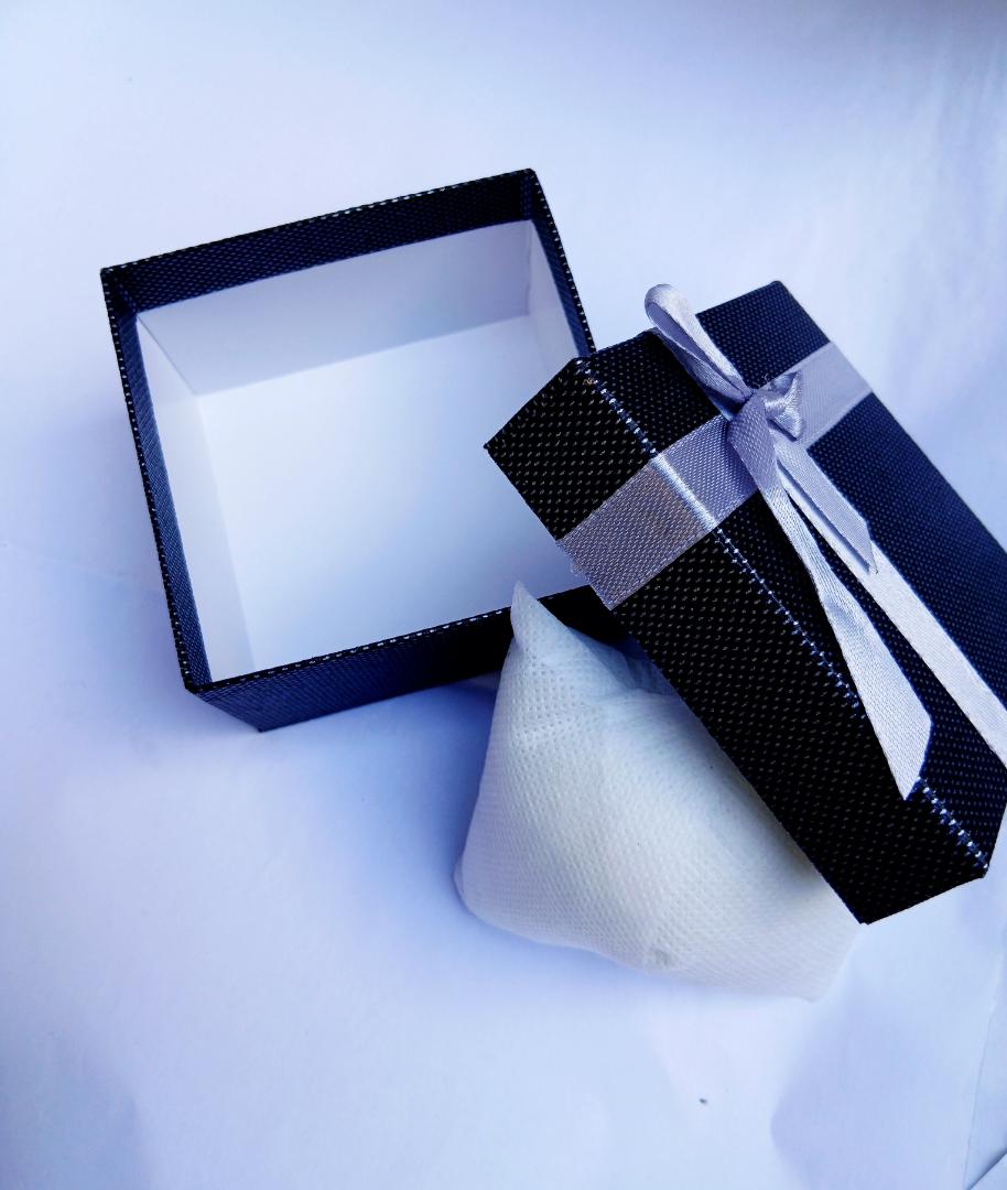 Elegant Gift Box with Bow – Perfect for Watches, Jewelry & Special Occasions