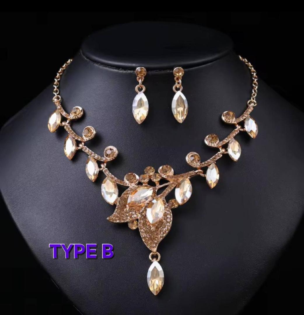 Elegant Rhinestone Necklace & Earrings Set – Sparkling Bridal Wedding Jewelry for Women