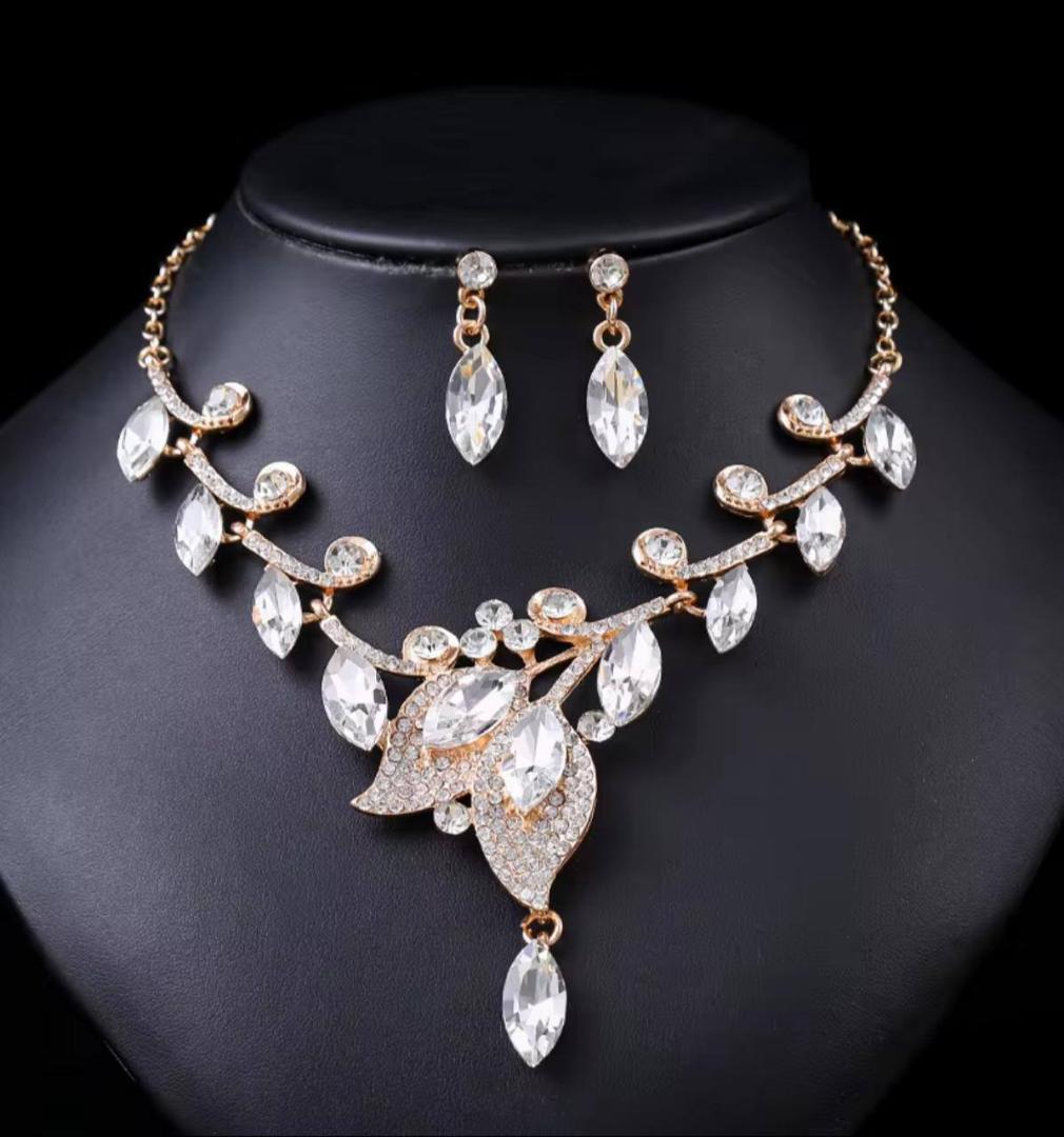 Elegant Rhinestone Necklace & Earrings Set – Sparkling Bridal Wedding Jewelry for Women