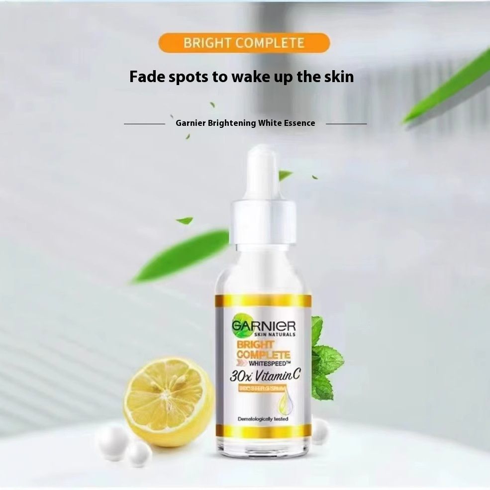 Garnier Even & Matte Vitamin C UV SPF30 Sunscreen - Protection & Brightening Non-greasy Face Cream 30ml