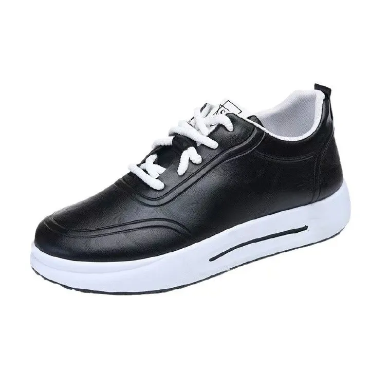 Men’s stylish lace-up casual leather shoes with waterproof soft soles soft uppers and low-top design