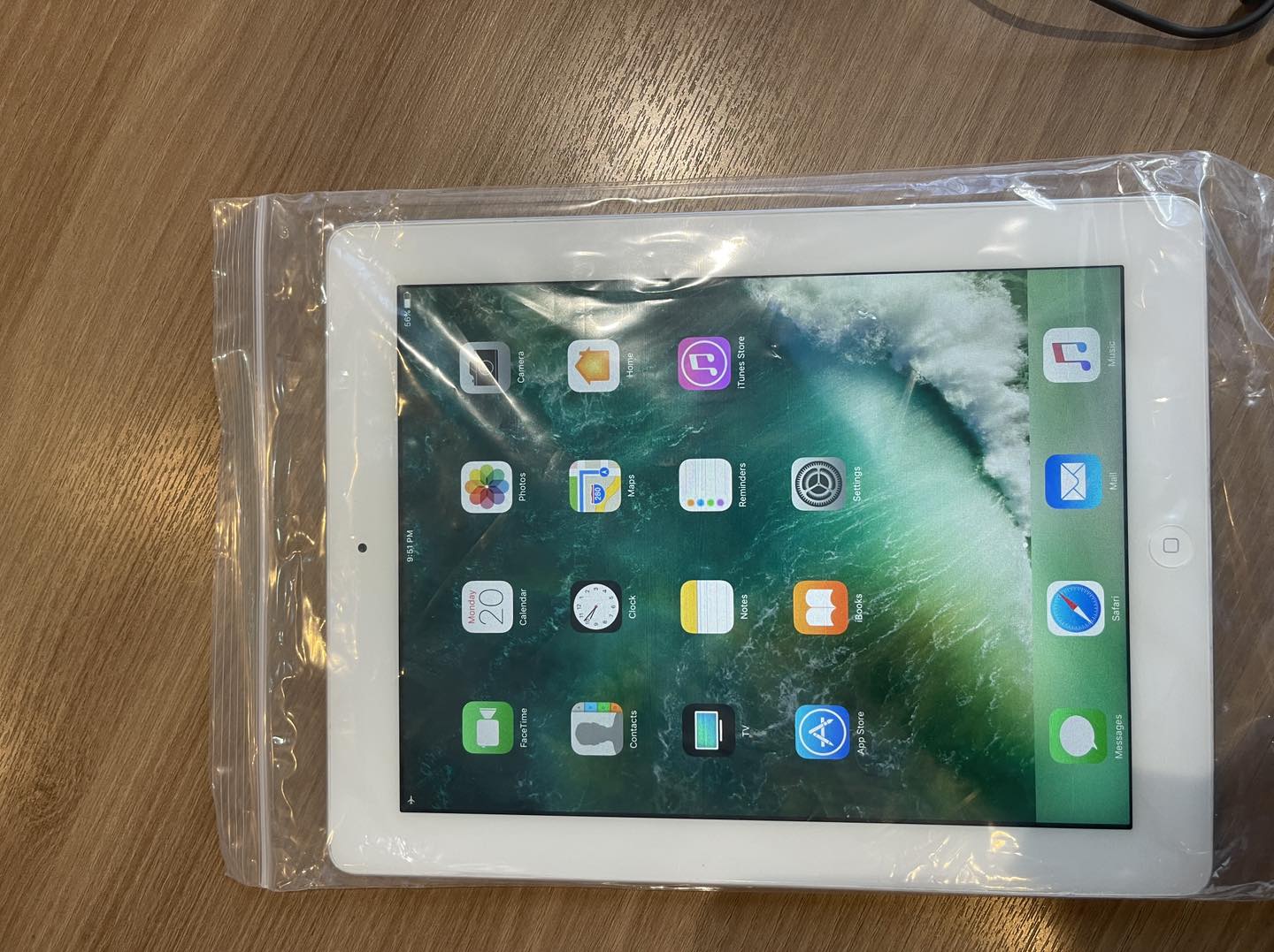 Apple iPad Mini 4 16GB Storage, 2GB RAM