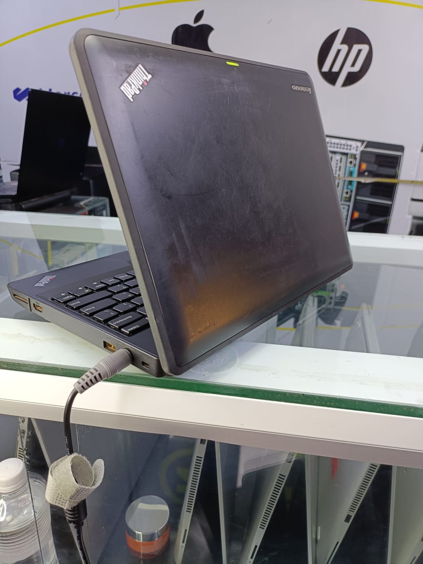 REFURBLISHED LENOVO THINKPAD  X131E AMD E2 4GBRAM 320GBHDD (WITH BAG AND MOUSE) WITH RADEON GRAPHIC