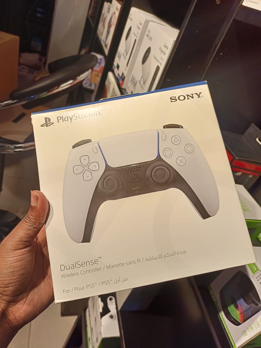 ORIGINAL BRANDNEW SONY PLAYSTATION WIRELESS CONTROLLER FOR (PS5) DUAL SENCE
Comes with a built-in microphone, headset jack, and a USB‑C charging port