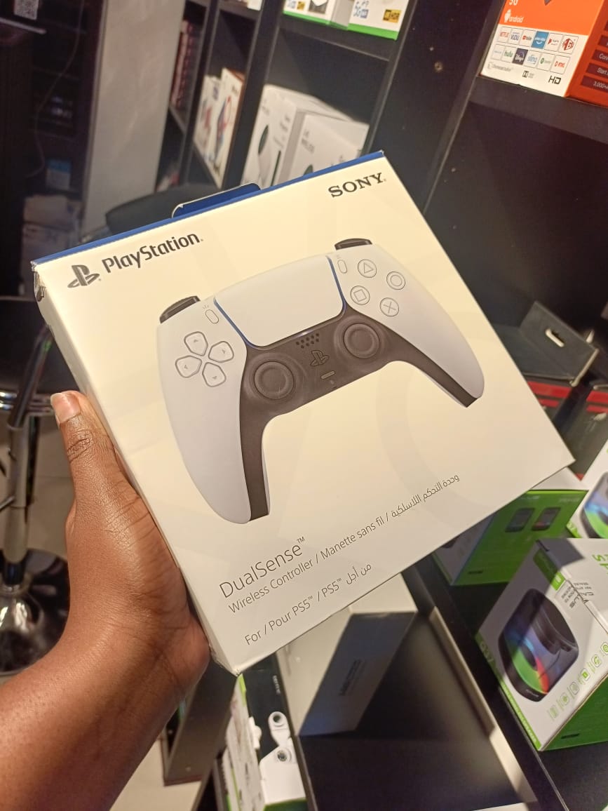 ORIGINAL BRANDNEW SONY PLAYSTATION WIRELESS CONTROLLER FOR (PS5) DUAL SENCE
Comes with a built-in microphone, headset jack, and a USB‑C charging port