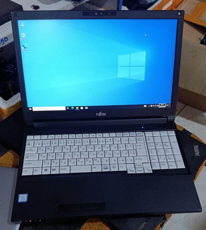 Fujitsu Lifebook A576 – Intel Core i5 8th Gen | 8GB RAM | 500GB HDD | 15.6'' HD Display | Durable, Fast & Reliable Business Laptop 15.6-inch HD display