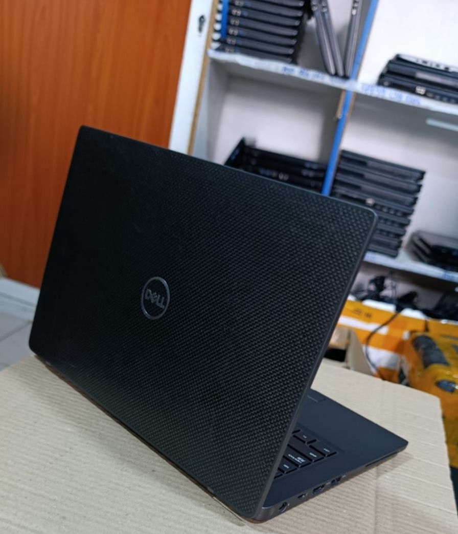 DELL LATITUDE 7300 LAPTOP (LAT-7300-00015) - 13.3" INCH DISPLAY,8th GENERATION INTEL CORE i5, 8GB RAM/ 256GB WINDOWS 11 PRO INSTALLED