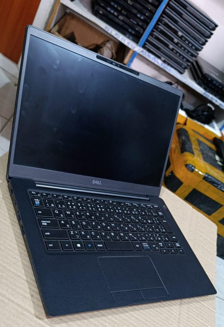 DELL LATITUDE 7300 LAPTOP (LAT-7300-00015) - 13.3" INCH DISPLAY,8th GENERATION INTEL CORE i5, 8GB RAM/ 256GB WINDOWS 11 PRO INSTALLED