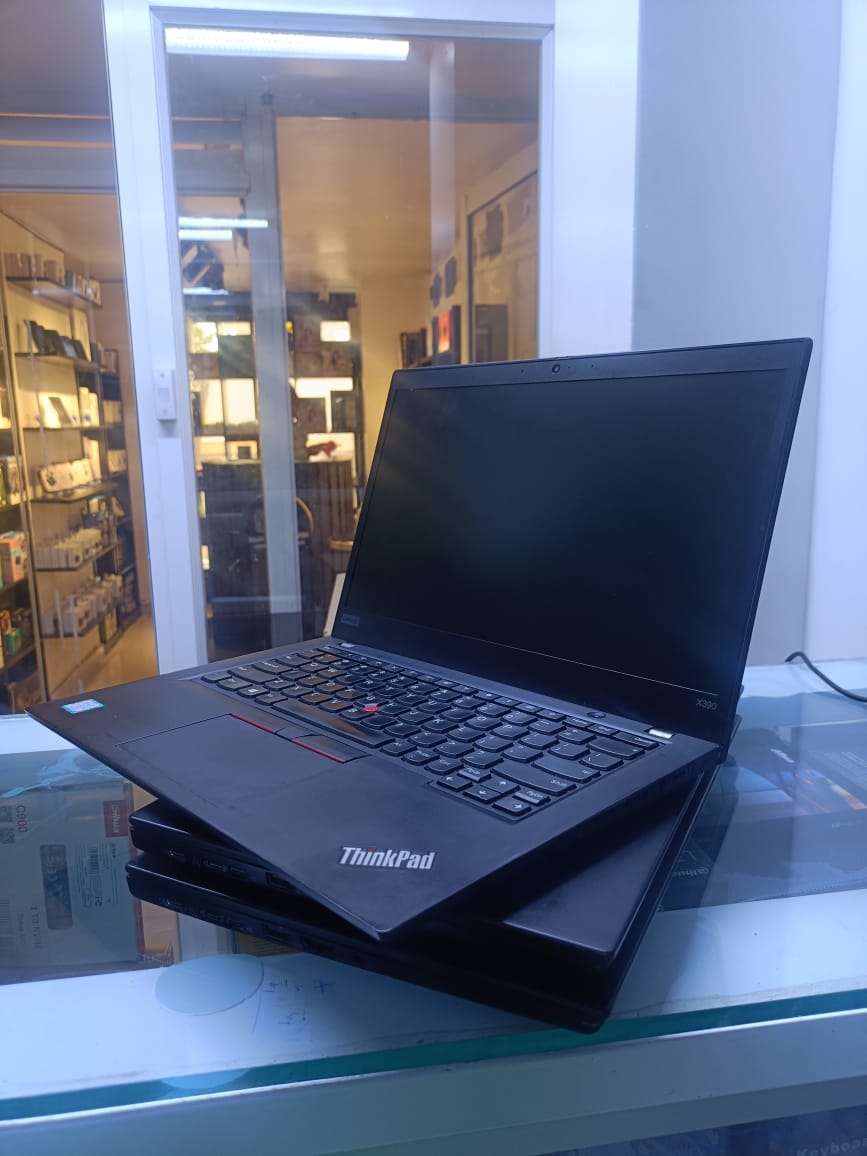 Lenovo ThinkPad X390 – Core i5 | 8GB | 256GB SSD | 13.3" FHD Business Laptop
premium business-class laptop built for professionals, students, and everyday users who need speed, portability