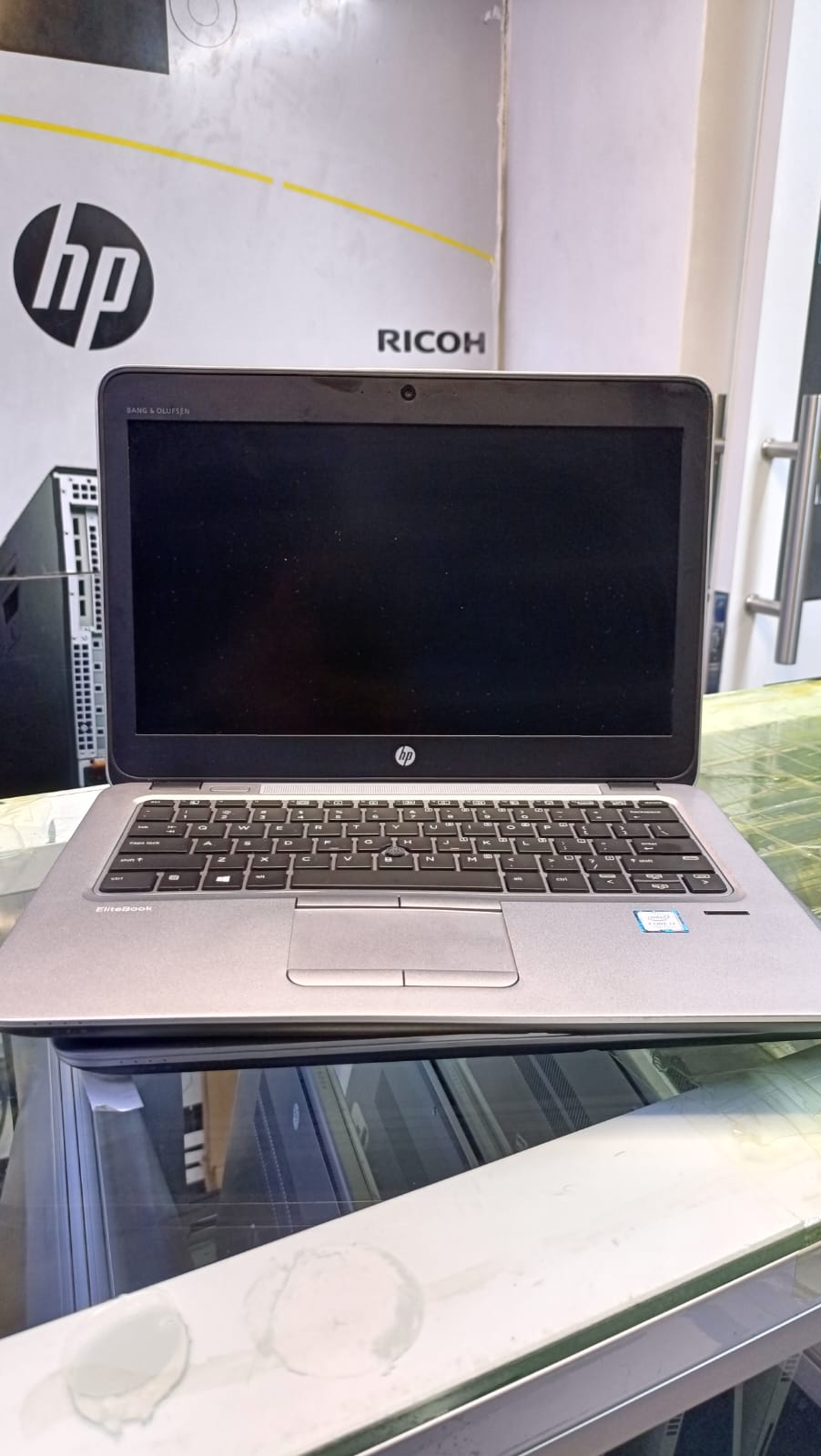 HP EliteBook 820 G4 Core i7 7th Gen | 8GB RAM | 256GB SSD | 12.5” HD Business Laptop | Ultra-Portable | Backlit Keyboard | Windows 10/11 Ready | Refurbished with Warranty