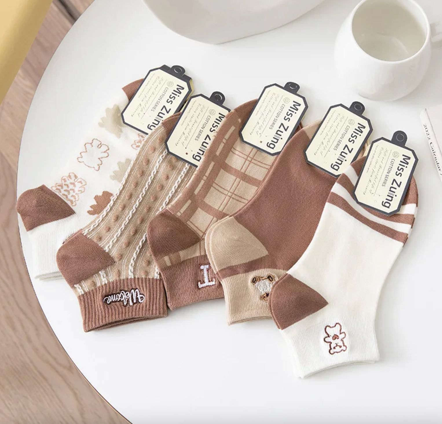 4pcs Women’s Korean Embroidered Ankle Socks – Colorful Cotton Low-Cut Animal Design, Perfect Gift