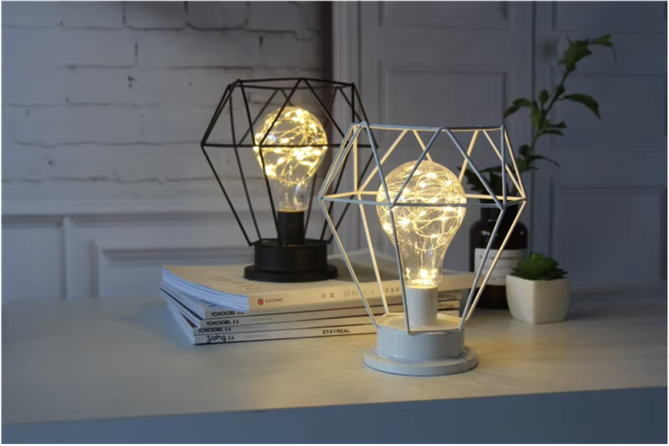 Modern Retro Style LED Table Lamp – Cordless, Battery Powered