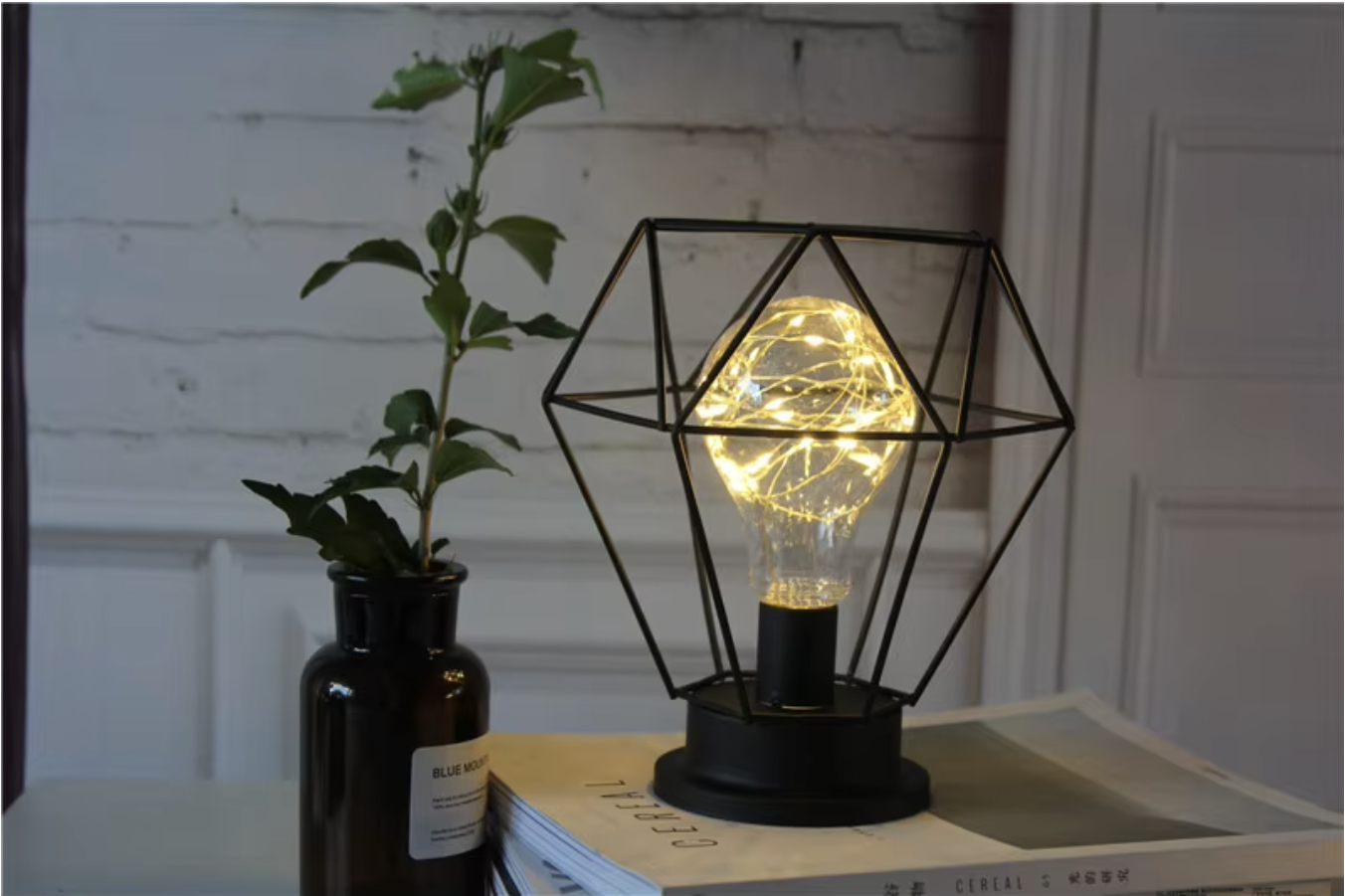 Modern Retro Style LED Table Lamp – Cordless, Battery Powered