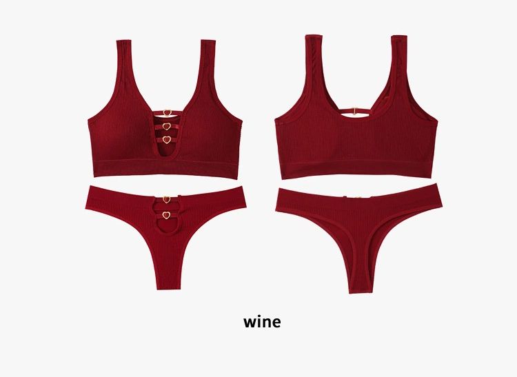New sexy seamless lingerie set for women with a push-up bra and a vest for sports and breathability