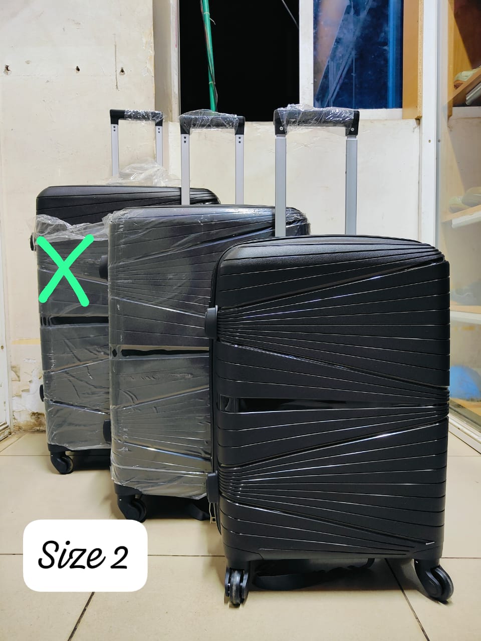 *🕸Unbreakable rubber suitcase Pp *



🕸Beautiful colours 

🕸Light weight 

🕸Scratch resistant 

💮360°wheel rotation 

🕸Double compartment  

🕸3 digits combination code 

🕸Easy to lock 





⬜