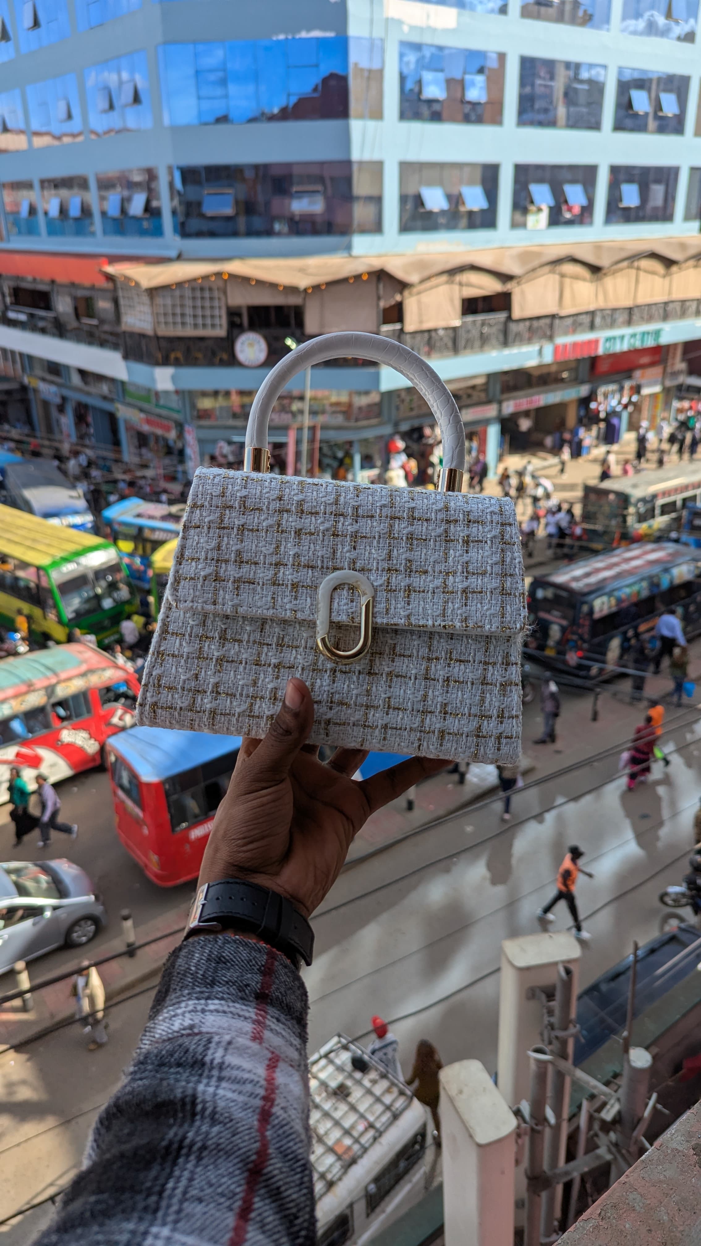 Sexy sling bag restocked 👇🏻👇🏻👇🏻

Colors available as posted

Leather super good quality