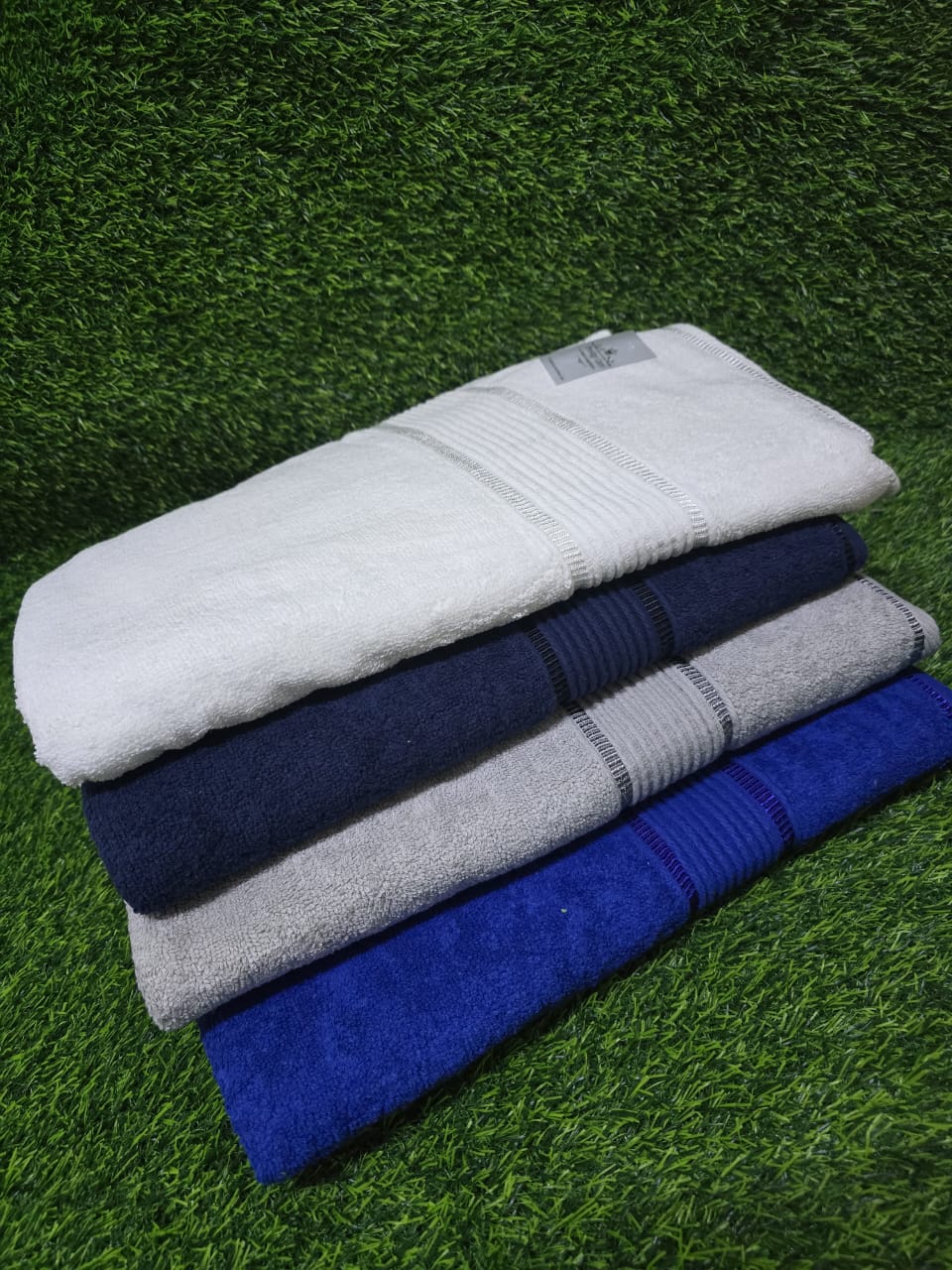 🚿🚿🥰Top quality Luxury Towels. designed for sand to slide off easily. features sand free, lightweight and quick drying.