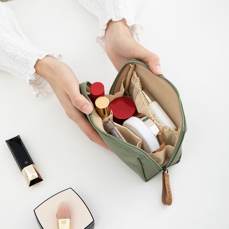 1pc Small Makeup Bag For Purse Portable Waterproof Cosmetic Bag Lipstick Bag Travel Makeup Pouch For Girls Women