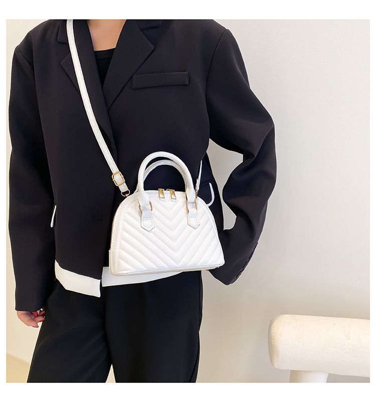Solid Color Shell Bag Small Crossbody Bag Chain Handbags And Purses Soft Leather Designer Handbag Travel Shoulder Bags