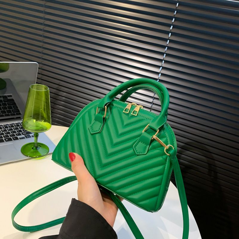 Solid Color Shell Bag Small Crossbody Bag Chain Handbags And Purses Soft Leather Designer Handbag Travel Shoulder Bags