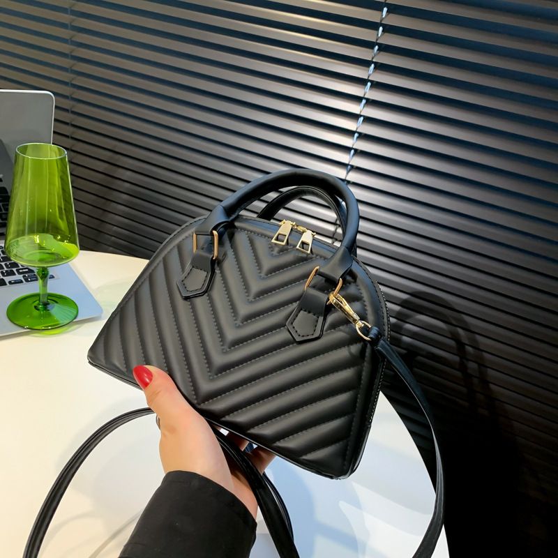 Solid Color Shell Bag Small Crossbody Bag Chain Handbags And Purses Soft Leather Designer Handbag Travel Shoulder Bags