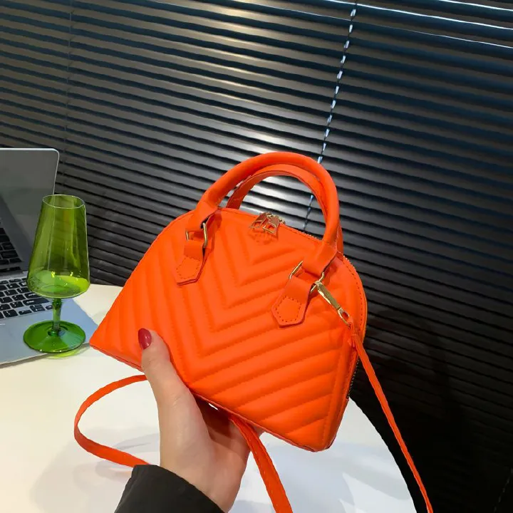 Solid Color Shell Bag Small Crossbody Bag Chain Handbags And Purses Soft Leather Designer Handbag Travel Shoulder Bags