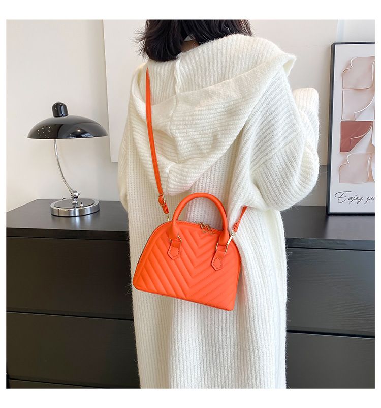 Solid Color Shell Bag Small Crossbody Bag Chain Handbags And Purses Soft Leather Designer Handbag Travel Shoulder Bags