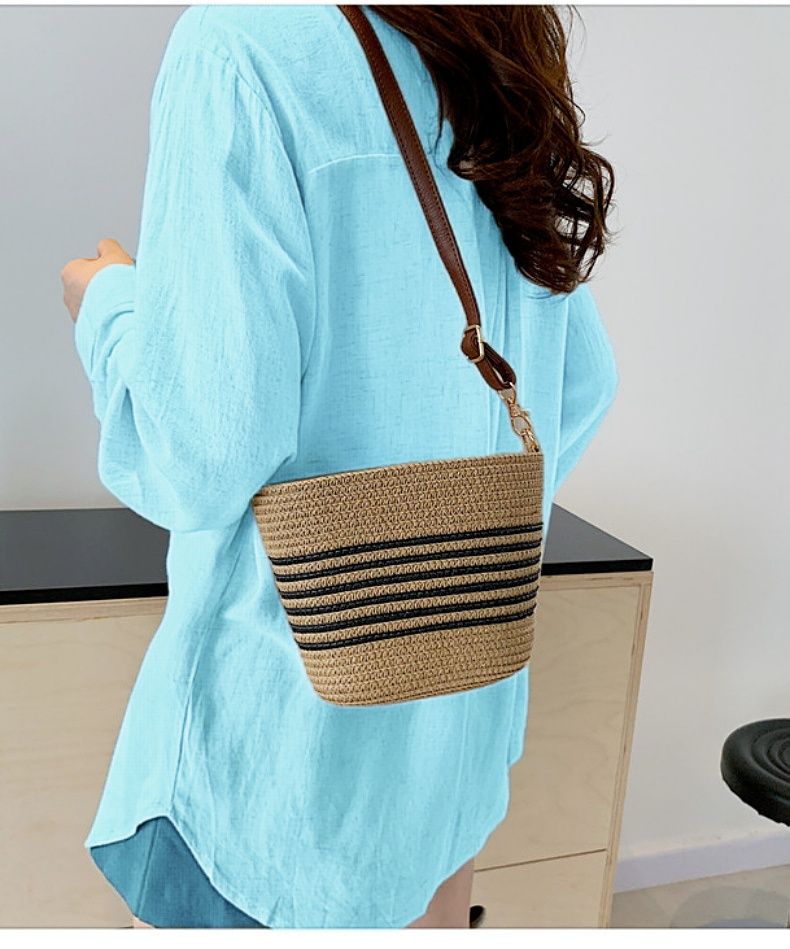 Summer Straw Shoulder Bags Drawstring Women's Straw Bucket Bag Purse Raffia Woven Straw Handbags Casual Tote Beach Crossbody Bag B0118