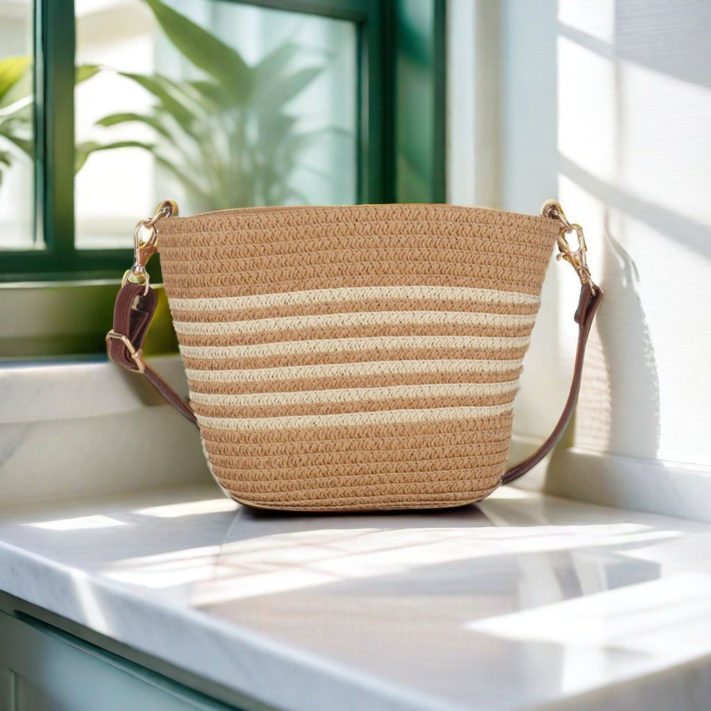 Summer Straw Shoulder Bags Drawstring Women's Straw Bucket Bag Purse Raffia Woven Straw Handbags Casual Tote Beach Crossbody Bag B0118