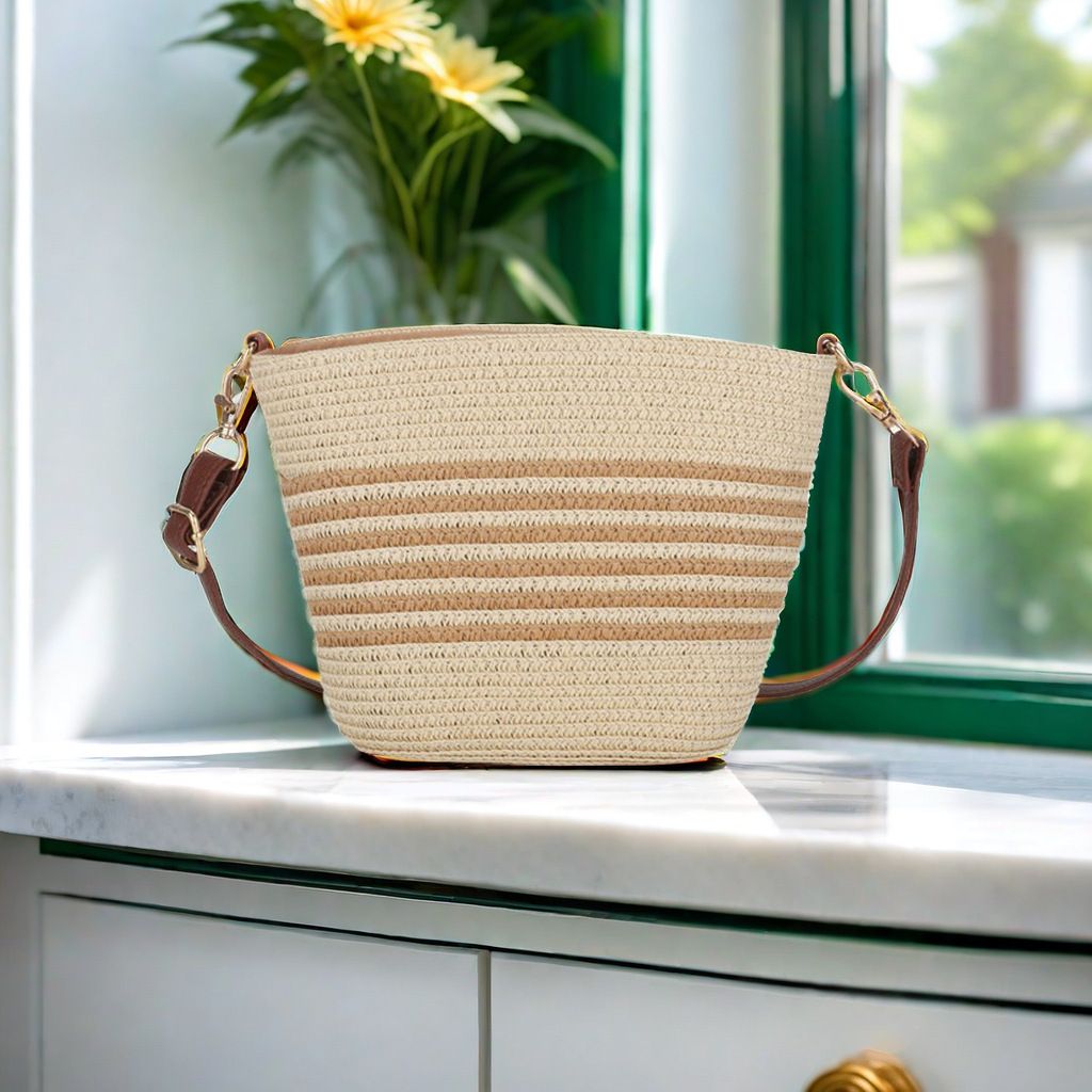 Summer Straw Shoulder Bags Drawstring Women's Straw Bucket Bag Purse Raffia Woven Straw Handbags Casual Tote Beach Crossbody Bag B0118