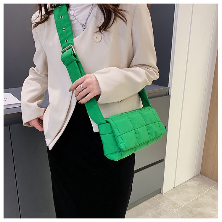 New Fashion Trend Handbags Chain Tote Bag Soft Leather Large Capacity Commuter Shoulder Diagonal Diamond Underarm Ba