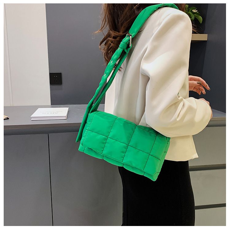 New Fashion Trend Handbags Chain Tote Bag Soft Leather Large Capacity Commuter Shoulder Diagonal Diamond Underarm Ba