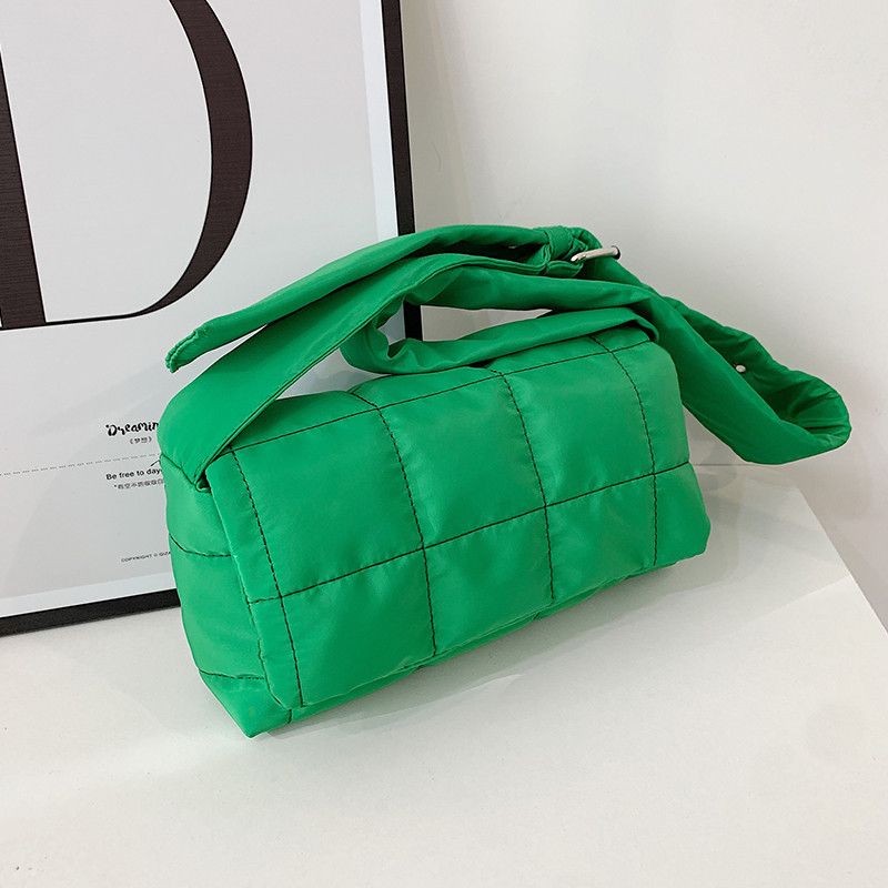 New Fashion Trend Handbags Chain Tote Bag Soft Leather Large Capacity Commuter Shoulder Diagonal Diamond Underarm Ba