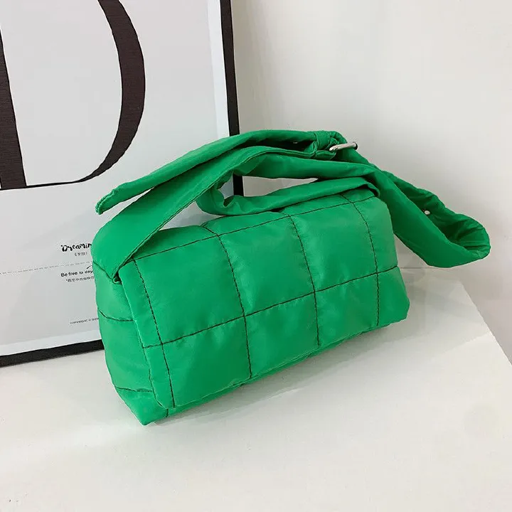 New Fashion Trend Handbags Chain Tote Bag Soft Leather Large Capacity Commuter Shoulder Diagonal Diamond Underarm Ba