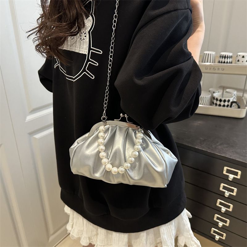 Women's Crossbody Bags Pleated Clouds Handbag Soft Leather Shell Clip Shoulder Bag Pearl Chain Evening Bag Luxury Clutch Purse B0126