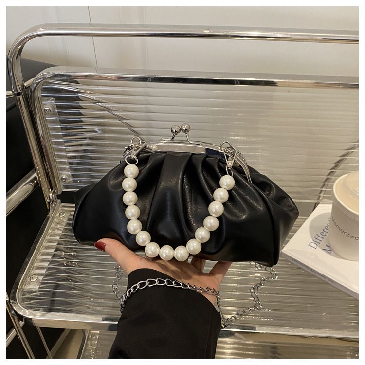 Women's Crossbody Bags Pleated Clouds Handbag Soft Leather Shell Clip Shoulder Bag Pearl Chain Evening Bag Luxury Clutch Purse B0126