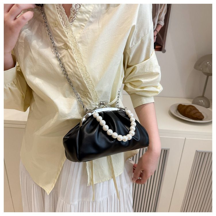 Women's Crossbody Bags Pleated Clouds Handbag Soft Leather Shell Clip Shoulder Bag Pearl Chain Evening Bag Luxury Clutch Purse B0126