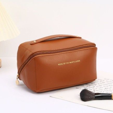 Luxury Women's Travel Makeup Bag Cosmetic Organizer Pouch, Fashion Zip Storage Case festival Gift for Ladies B0525