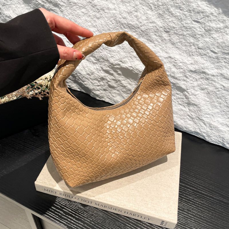 Retro Casual Versatile PU Leather Tote Bag,Fashion Woven Embossed Shoulder Bags ,Knotted Decorative Hobo Bag,Pleated Cloud Bag B0265