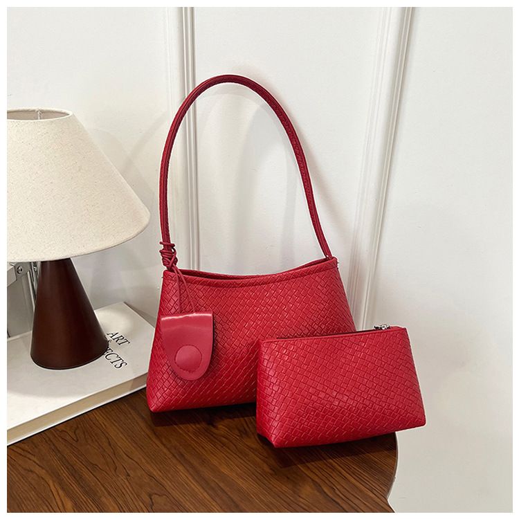2025 Autumn/Winter Women'S Woven Pattern Shoulder Bag Casual Wear Hand-Held Handle Bag Fashion Retro Armpit Bag With Coin Purse B0264