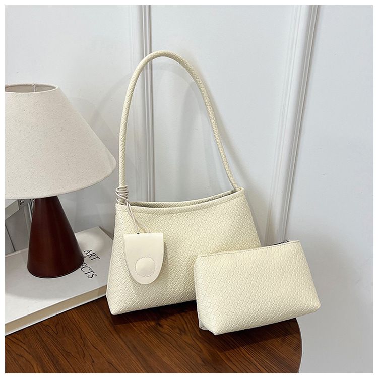 2025 Autumn/Winter Women'S Woven Pattern Shoulder Bag Casual Wear Hand-Held Handle Bag Fashion Retro Armpit Bag With Coin Purse B0264