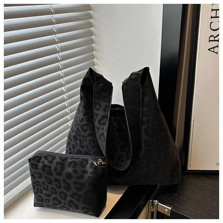 Vintage Soft PU Leather Ladies Shoulder Bag Commuter Large Handbag Women's Versatile Tote Underarm Bag 2pcs B0740