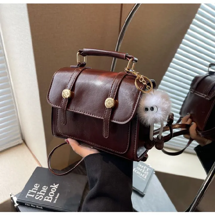 Retro Women Shoulder Bag Fashionable Crossbody Bags for Women Mobile Phone Bag Designer Bags Purse and Handbags B0107