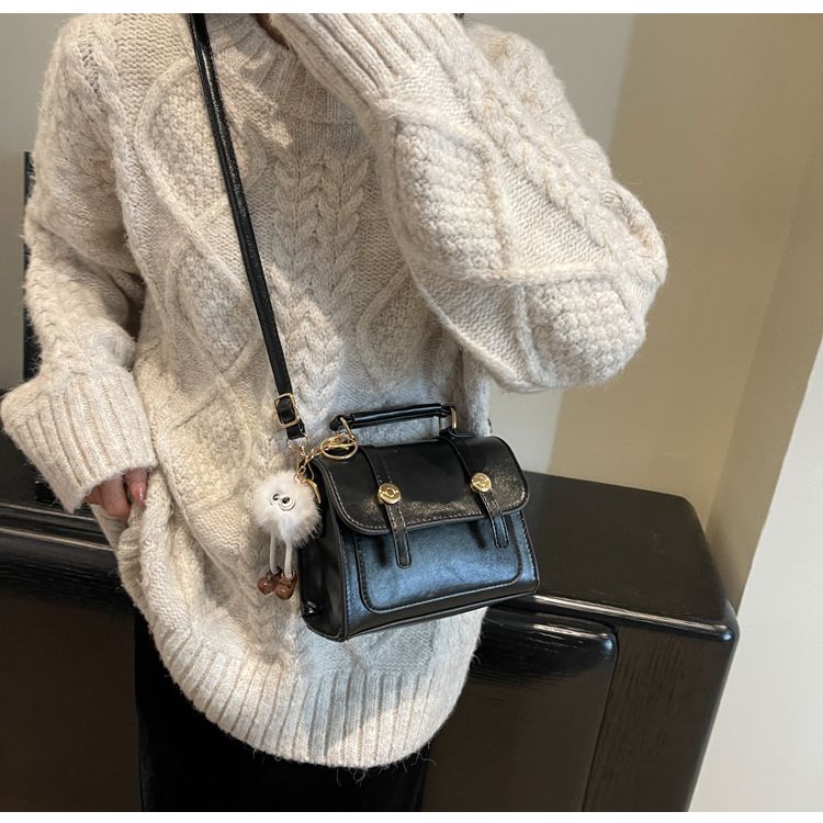 Retro Women Shoulder Bag Fashionable Crossbody Bags for Women Mobile Phone Bag Designer Bags Purse and Handbags B0107