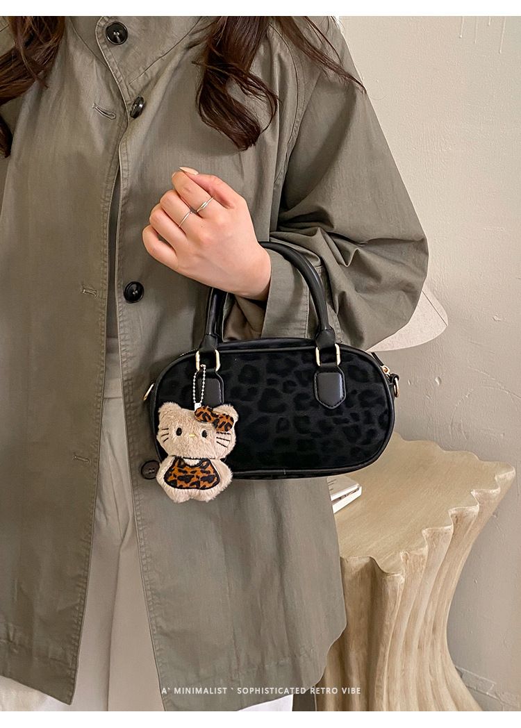 New Fashion Classic Leopard Print Square Crossbody Bags Zipper Popularity Luxury Handbags for Women Bowling Bag Shoulder Bags B0240