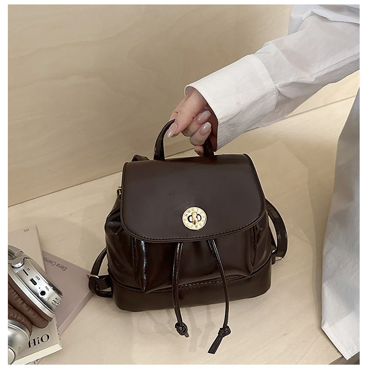 Casual College Women's Backpack Small Travel Bag Fashionable Retro Autumn Winter Leisure Pack Soft Polyester B0305