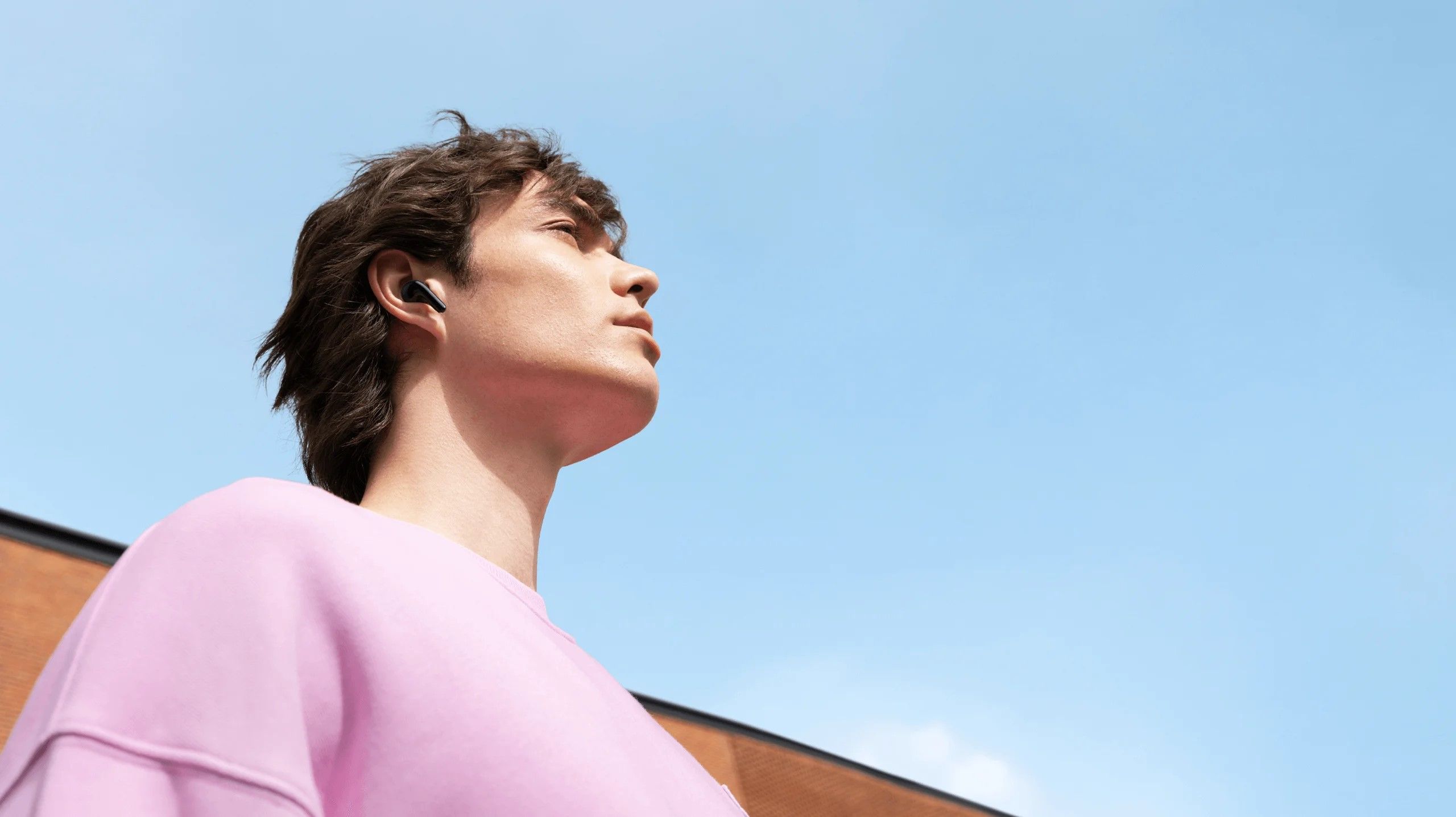 XIAOMI Redmi Buds 6 Lite, Earbuds: 45mAh battery Charging case: 480mAh battery Type-C Charging Port Bluetooth Connectivity 7 Hrs Battery life on a single charge 38 Hrs Battery life with charging case